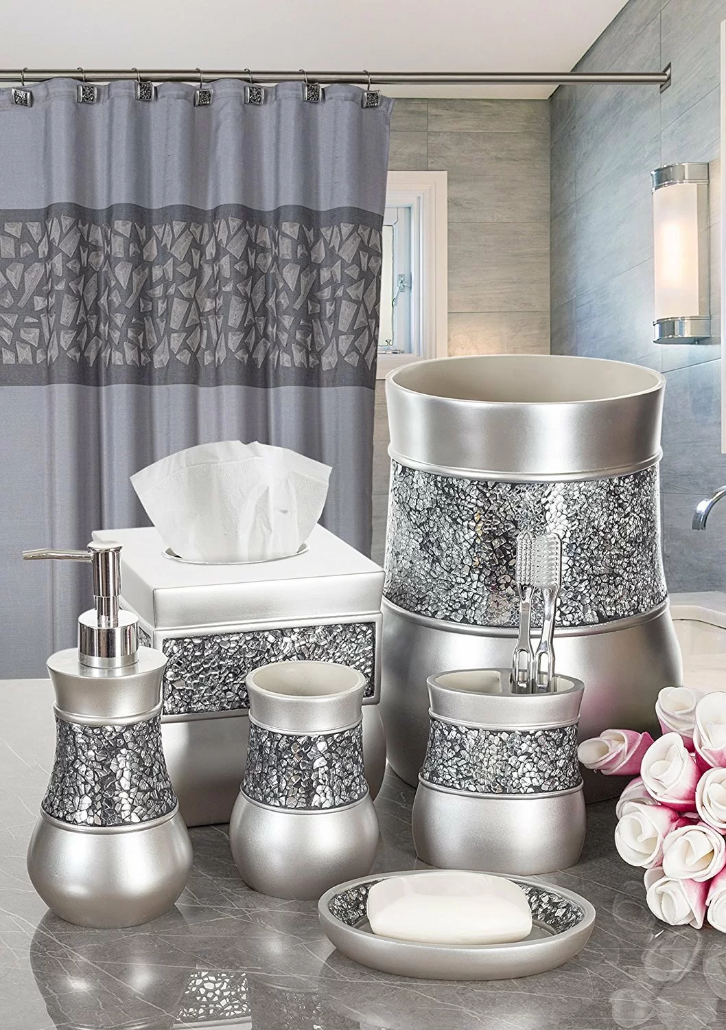 “Elevate Your Bathroom: Essential Accessories for a Stylish and Functional Space”