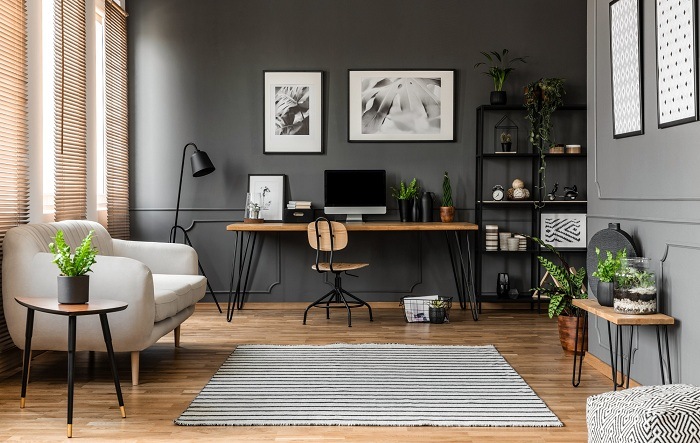 “Home Office Decor: Stylish and Inspiring Ideas for Personalizing Your Workspace”